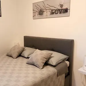 apartman-dora-sisan.in-istria.net/